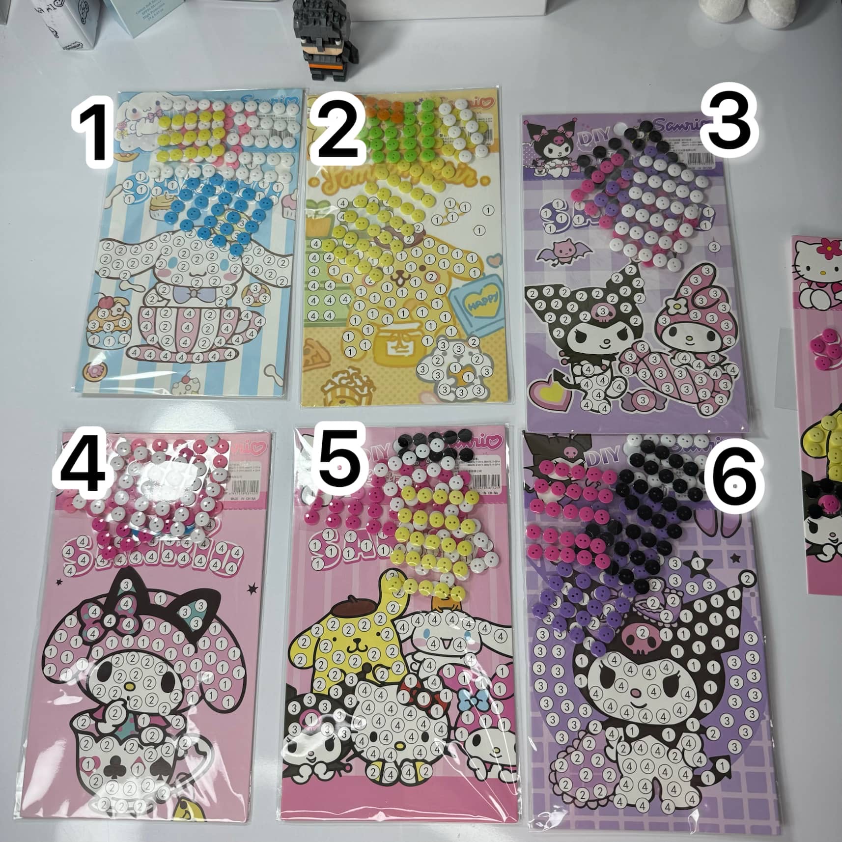 نقاشی دکمه ای