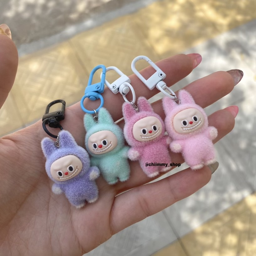 آویز لبوبو مخملی