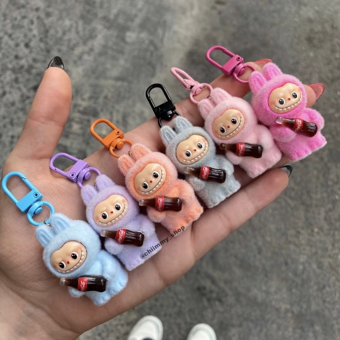 آویز لبوبو کوکاکولا 2