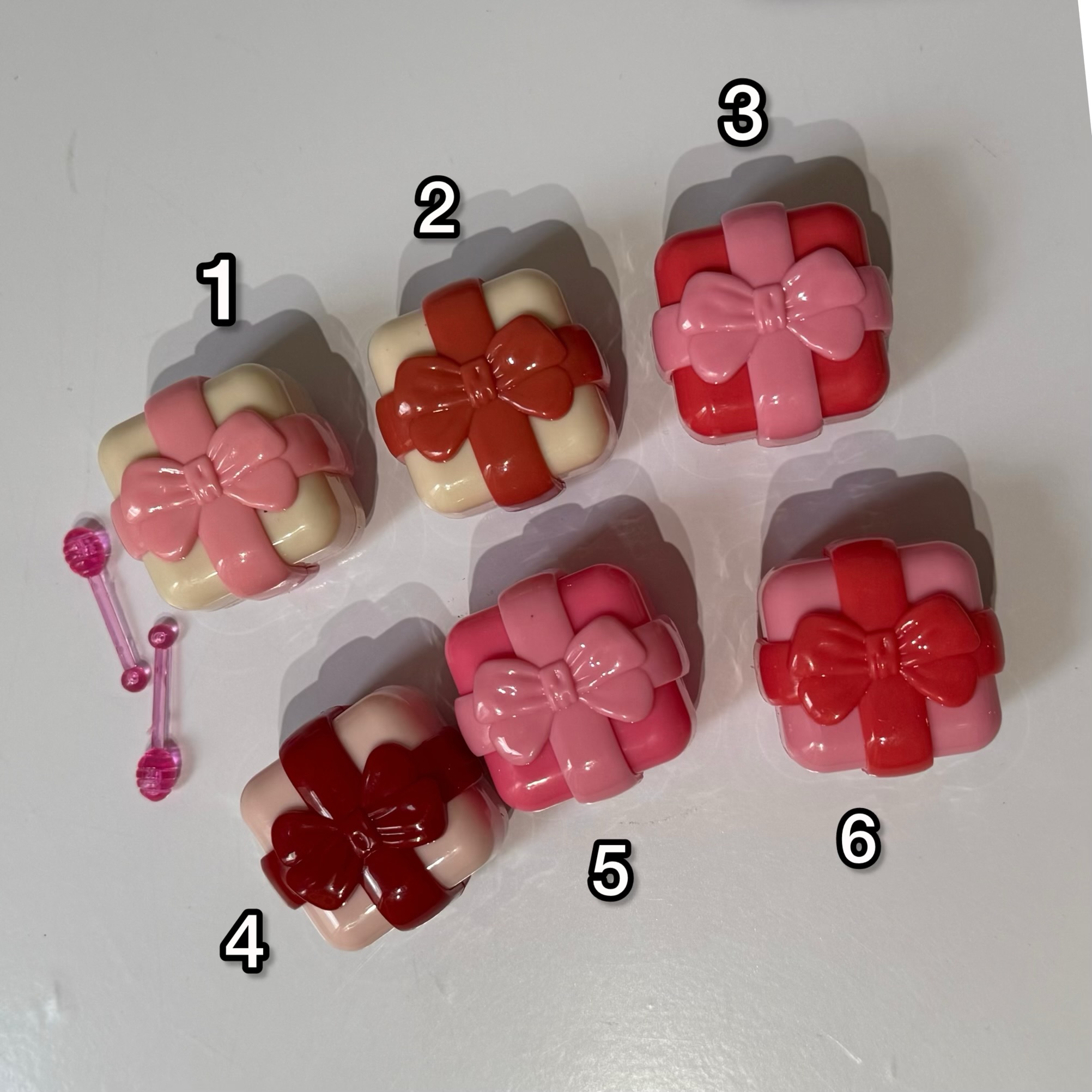 رژ و رژگونه پاپیونی